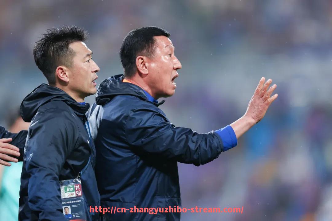 章鱼直播-篮球比赛中，球员如何利用身体对抗提高防守质量？（篮球中如何进行身体对抗啊）